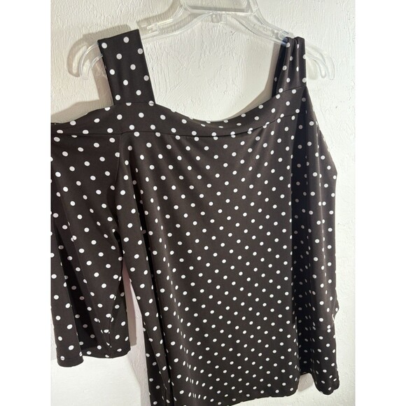Chico's Black White Polka Dot Sz 2 (US L) Stretch Open Shoulder Women’s Blouse - Picture 2 of 7